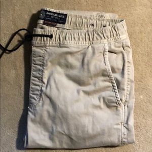 American Eagle Joggers